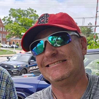 JasonTroop's profile picture. Dad. Coach.