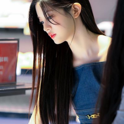 MoThu57333's profile picture. 🚹06 TWICE/ILLIT/aespa ツウィ ミンジュ ウィンター