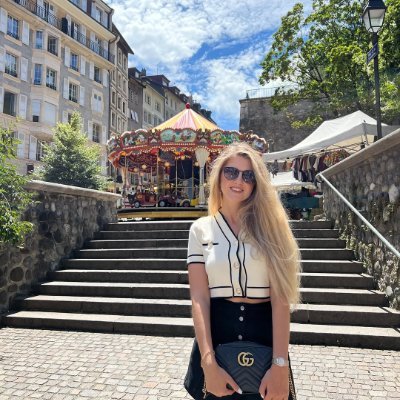 CatherineM34843's profile picture. 🌍 Traveler | 🏌️‍♀️ Golf enthusiast | Building success & enjoying every moment | New friends welcome