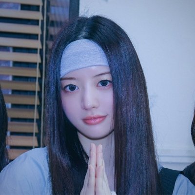 taesanconfetti's profile picture. ~𖥔☾𖤓☽𖥔~ 
matching with @cupidyunah & @its_aleee05  
my tee 6 bucks💔   

#onedoor #sai #gllit #zerose #closer #coer
i'll fb asap! ^_^