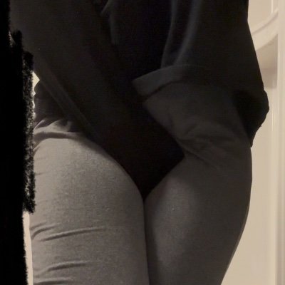 KatieW48184's profile picture. 23 F switch- sub leaning DMs always welcome :) 18+ mdni