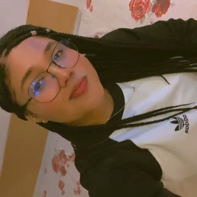 HiperMoana_'s profile picture. Conteúdo variável
