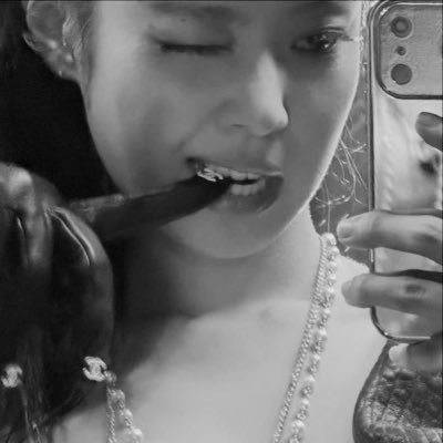 jenniekjane's profile picture. Jennie Ruby Jane; An elegance ballet beneath the moonlight's gleam, her every step is a graceful show, she blooms beautifully for https://t.co/DvaWp2thFn