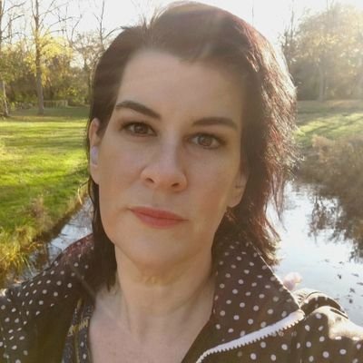 Zuster_Es's profile picture. 🥰 |
Where words fail, Music speaks!🎶 |