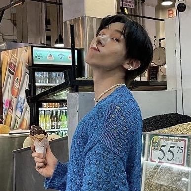 kyunluvvbot's profile picture. like the stars, kiss the moon in the dead of the night ✨ monstaxaholic