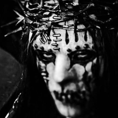 zorrosalvaje93's profile picture. 🖤Me gustan los zorros💙. Frío, subversivo, obstinado, orgulloso, pagano, educado, culto, audaz, refinado y anarquista radical. 🔞🚫No mujeres NAMASTÉ 🙏🏻