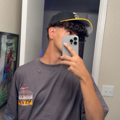 ramirovalenciia's profile picture. 