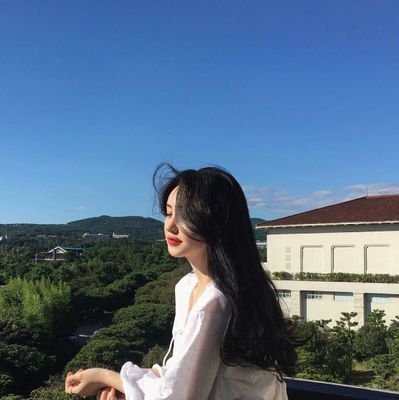 Vio_Uneee's profile picture. 