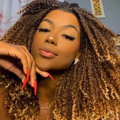 Graaziele21's profile picture. 