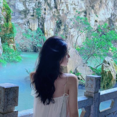 Graceharuhichou's profile picture. 家でお茶を淹れて、本を読む時間がいちばん落ち着きます