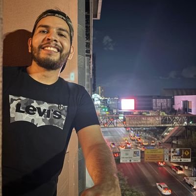 samuel_bemol's profile picture. Maestro de música 🎹🥁🎤🎶🎼🎵