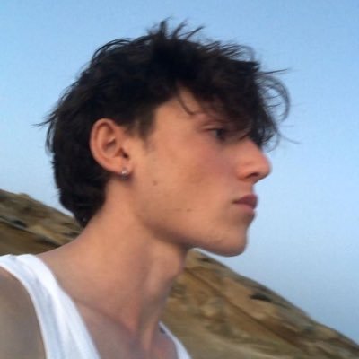 tthrrne's profile picture. 