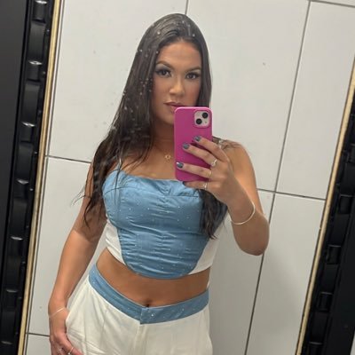 Isisoliveirab's profile picture. 💖💙