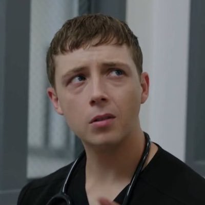 itszevvvvv's profile picture. jewish • poly • seahorse dad • the pitt, stranger things, star wars, star trek • 🏳️‍⚧️🏳️‍🌈✡️✈️ mdni