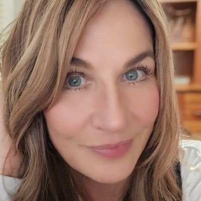 YvetteZona's profile picture. Mom | Wife | Business owner | Educator| Lover of Life l Public Speaker | Founder of Lyme Ticks Us Off