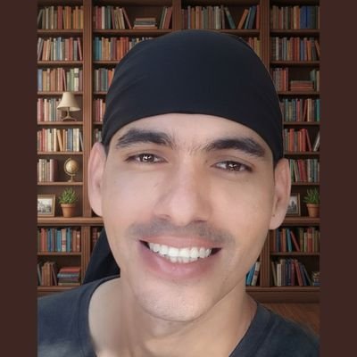 EnriqueClasico's profile picture. Amante de la música, la lluvia y el café. Sobreviviente de Cáncer.