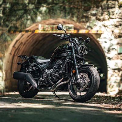 Shiho_062516's profile picture. バイク垢 始めました〜 兵庫県在住→生まれ育ち:愛知県 一緒に走ってくれる方募集中！ 仕事柄不定休なので平日でも大丈夫な方是非！ ツーリング誘ってください〜 気分でフォロー返します バイク🏍️:Rebel 250 S Edition →Rebel 1100（MT) 乗り換え