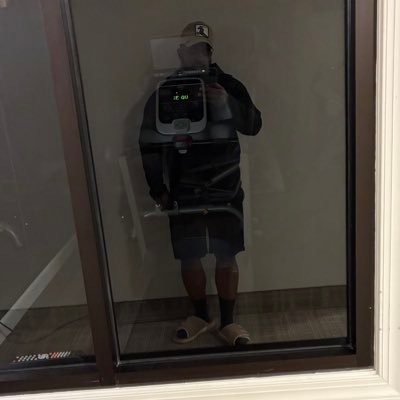 huntSolo222's profile picture. “If you wanna live your dreams, follow me”