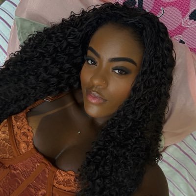 jssicaarrud's profile picture. o universo é abundante 🪐🦋✨🌎🧘🏾‍♀️🍀 // @flamengo ❤️