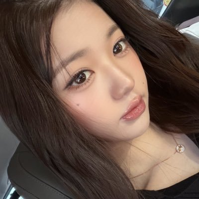 rickybluu's profile picture. 