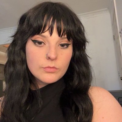 oldhagposting's profile picture. Tearfully reminiscing in a vape store parking lot near you | WVU Philosophy & Media ‘23