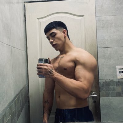 byrnoxo's profile picture. gymrat y mas bostero que…