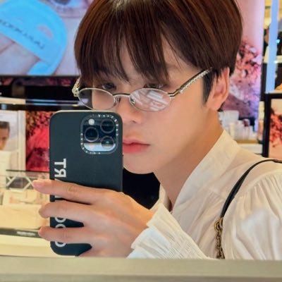 SeooYoungeunnie's profile picture. 🌸 Supporter #Cooheart #Earthkatsamonnat #Katsamonnatnamwirote  #PondEarth #foureveryou