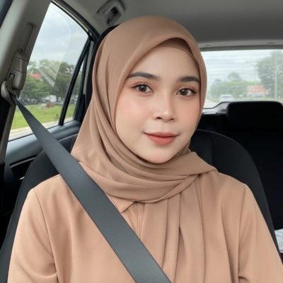 Alinda2812's profile picture. Selain aku suka senja, Aku juga suka Kamu 🤍