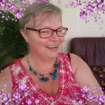 GeraldineP87574's profile picture. 