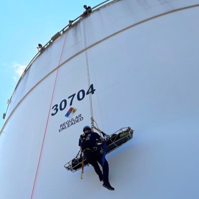 ayheitscarter's profile picture. 