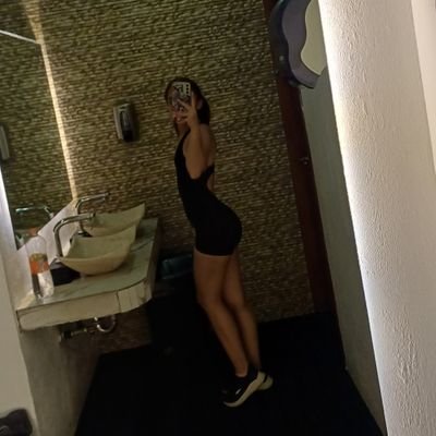 Mel_zavalaL's profile picture. Todo sueño empieza con una promesa ♡