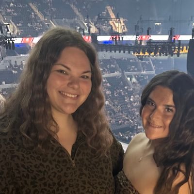 De_Clueless's profile picture. you are not replaceable 10/31/18🦋