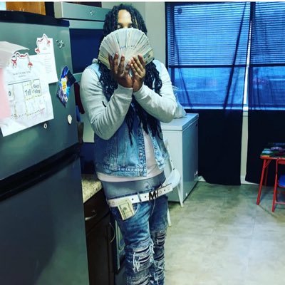 Glocko_Sports's profile picture. Not 1 of them nerd ass twitter dudes this page strictly for 🏈 🏀Don’t let this shit fool u I ain’t no internet troll💯😈 🔥 Long Live Da Guys #LakeShow #Eagles