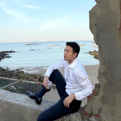 KimSiwoo56's profile picture. Don't be impatient or anxious, take each step calmly. Be as broad-minded as the sea and walk with firm steps.