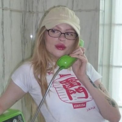 bebadafavorita's profile picture. sou humano nao consigo ser perfeito