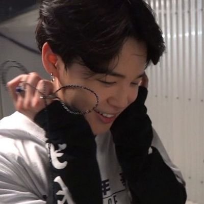 mymochii_'s profile picture. 💜