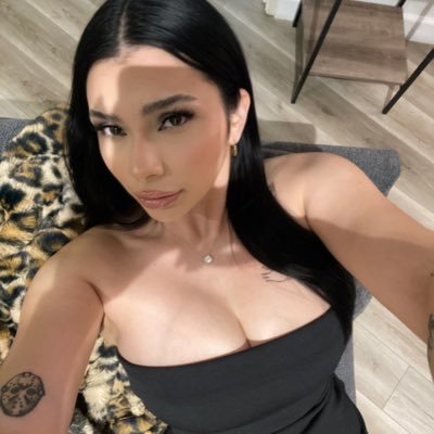 anjgettinbands's profile picture. digital diary