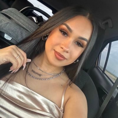 MaryyZee's profile picture. Happy Endings are for pussies.