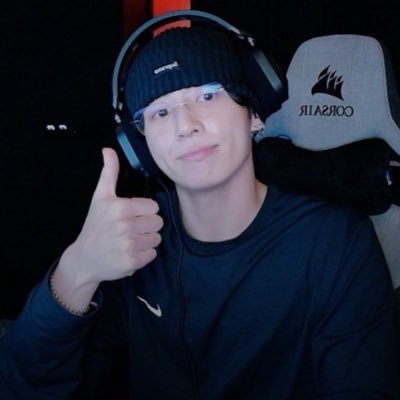 borajktish's profile picture. BTS comeback2026🥳💥 ONLY BTS STAN🪐😌JUNGKOOK IS MY PRINCE CHARMING ✨🥺