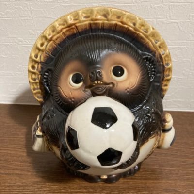 momimomi_vine68's profile picture. GRAPEVINE。Chevon。岡崎体育。馬。コンサドーレ。ヲ肉食ベタイ倶楽部。