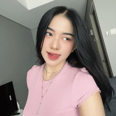 freshgameku's profile picture. 🦋