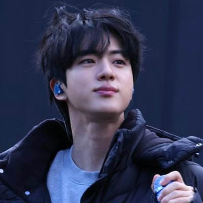 mirose_micasa's profile picture. kira-kira kapan aku kaya raya??