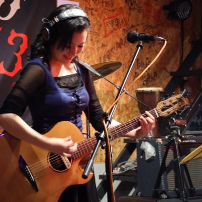 micchyK1224's profile picture. 弾き語り/ベリーダンス