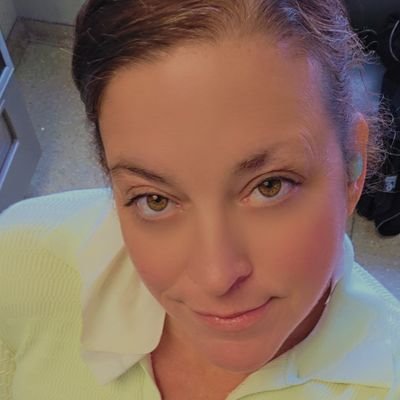 Rose_justme79's profile picture. I only signed up for Twitter because of Ryan 😜

⚔️🦄❤️✨️🤩