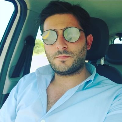 Sohrabshah32's profile picture. واقعن چرا دو سال اینجا خالی بود؟  
چرا هنوزم خالیه!؟؟؟
 =/