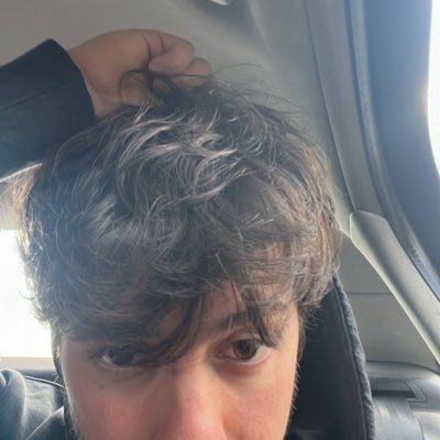 pensieripesant1's profile picture. 