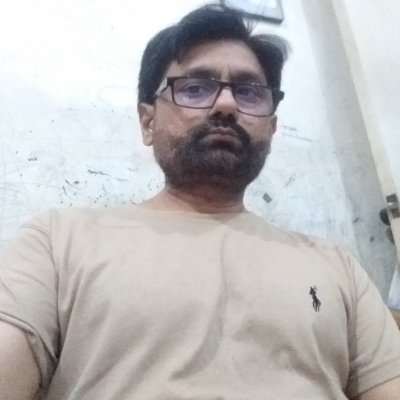 Hero_of_Univers's profile picture. I am the hero of the universe by the grace of Allah. Whoever truly follows my faith or cooperates sincerely with me will be safe from God's curse.