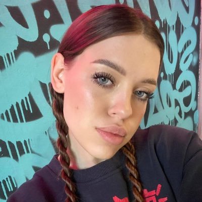 Mira_Fawn2702's profile picture. dms are a safe space 😇 (jk)