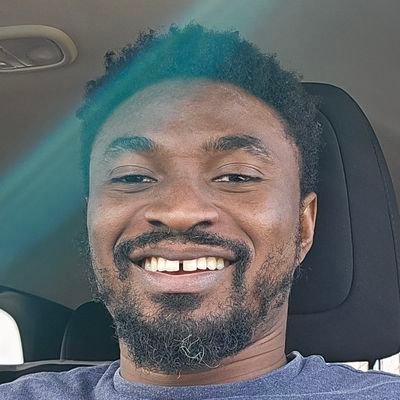 lovenlyt045's profile picture. 