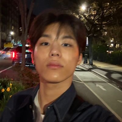 aizz_trs's profile picture. treasure 💙